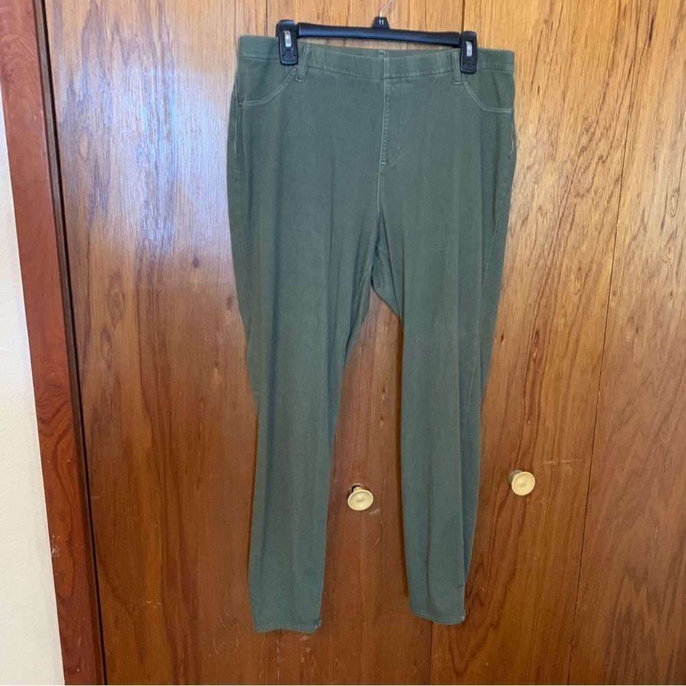 Green jegging pants time and tru size XL 16/18